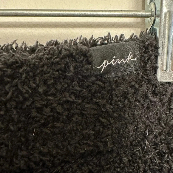 Victoria Secret Pink women’s fuzzy pajama pants. Size large - Picture 3 of 4